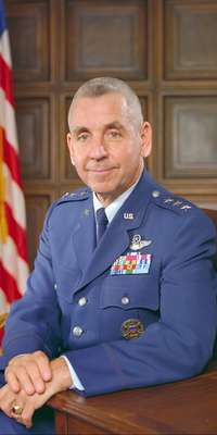 Lincoln D. Faurer, American air force officer, dies at age 86